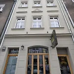Apartment Old House *