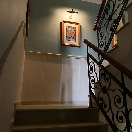 아파트 Old House *