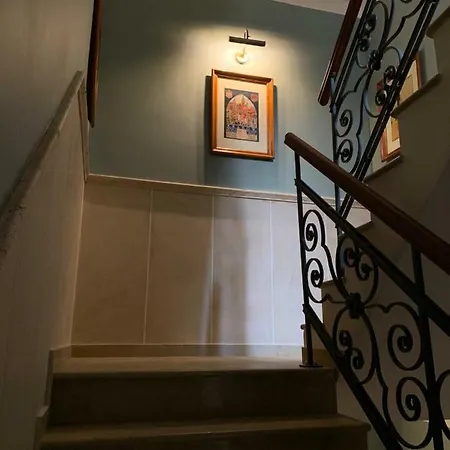 Old House Daire