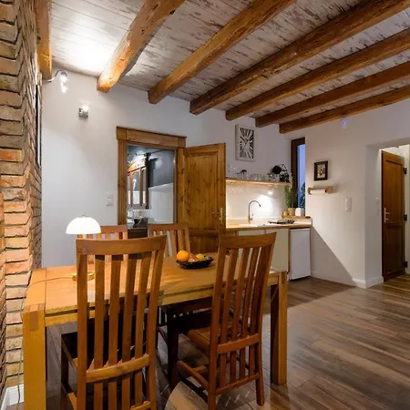 Old House Apartment Poznan