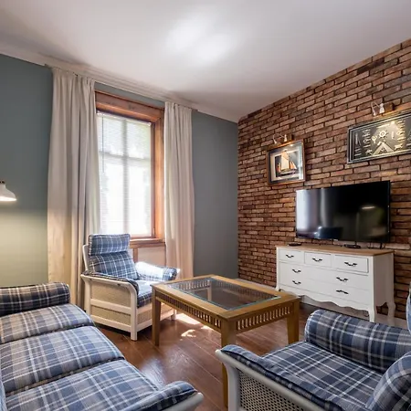 Апартаменты Old House *